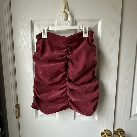 Zara Skirt - Picture 1 of 2